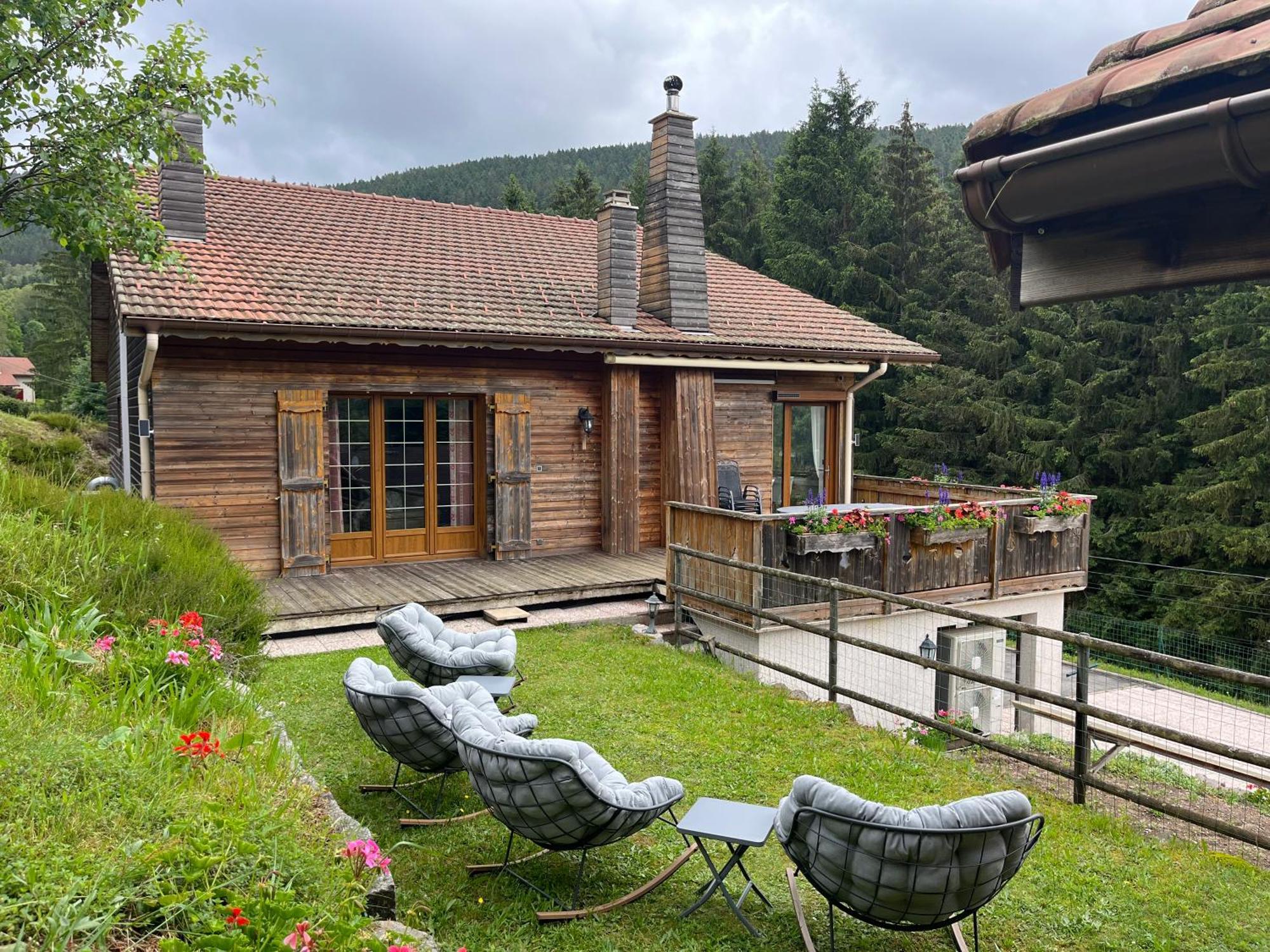 Au 21 Vosgien Bed & Breakfast Ventron Dış mekan fotoğraf